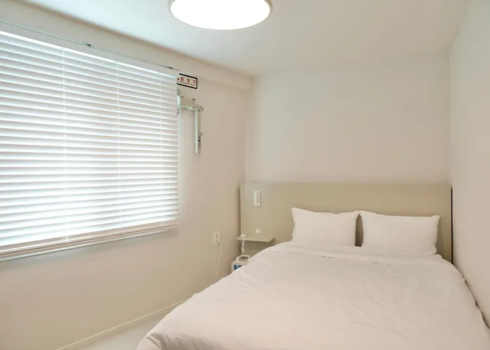#2 Jeonpo Station House 4br, 2ba Sleeps 16 Appartement Busan