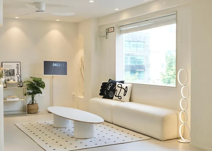 #2 Jeonpo Station House 4br, 2ba Sleeps 16 Appartement Busan