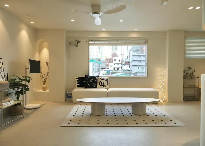 #2 Jeonpo Station House 4br, 2ba Sleeps 16 Appartement Busan