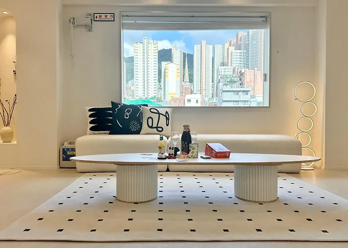 #2 Jeonpo Station House 4br, 2ba Sleeps 16 Appartement Busan