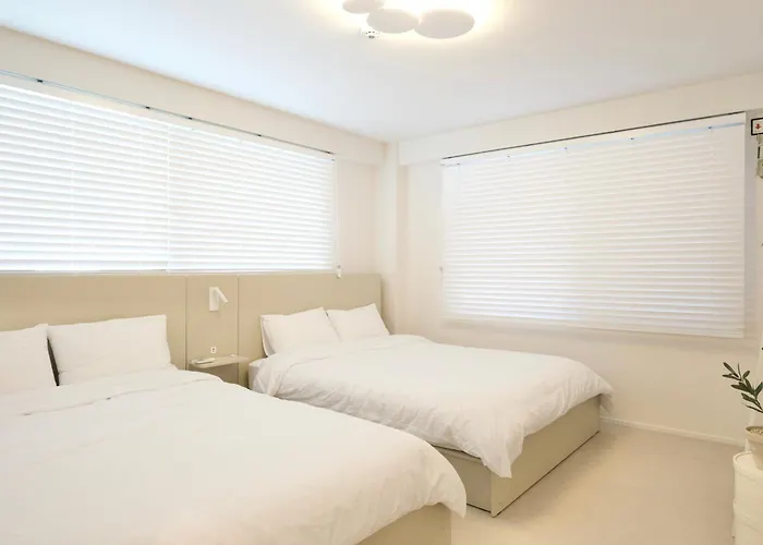 #2 Jeonpo Station House 4br, 2ba Sleeps 16 * Busan